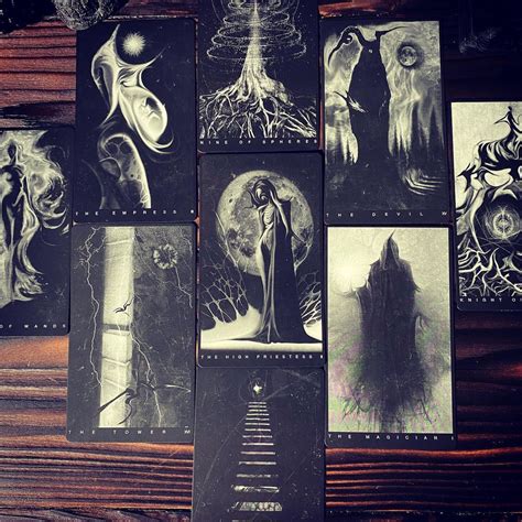 Witch who reads the black tarot